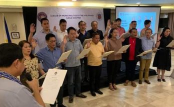 League of Municipalities of the Philippines - Iloilo oathtaking led by Mayor Trixie Fernandez as president.