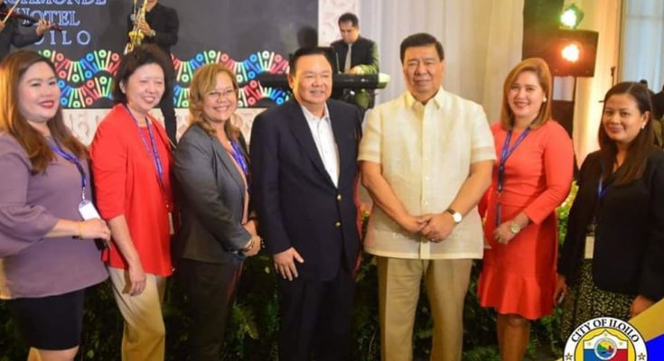 Iloilo City Mayor Jerry P. Trenas with business and political leaders